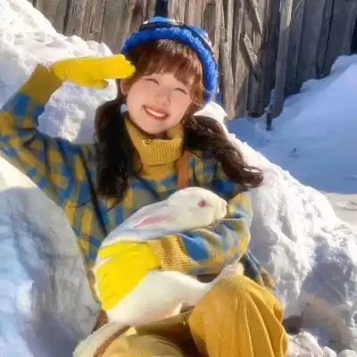 于希月